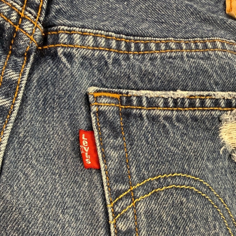 Levis 501 Original Denim Shorts Blue Distressed High Rise Frayed Hem Womens 32 - Picture 4 of 11